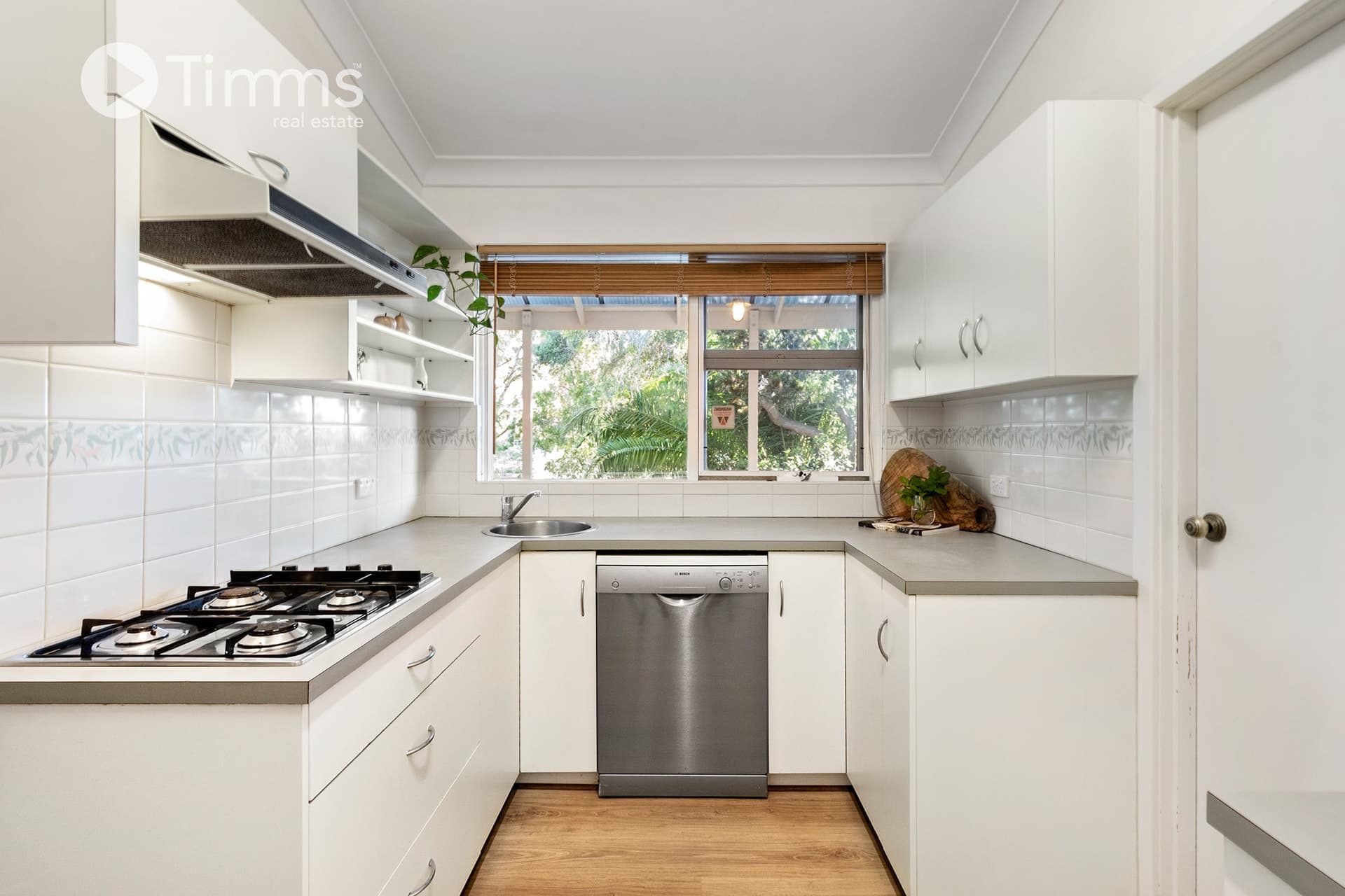 20 Gilbertson Road, Seacliff Park - Thumbnail 3