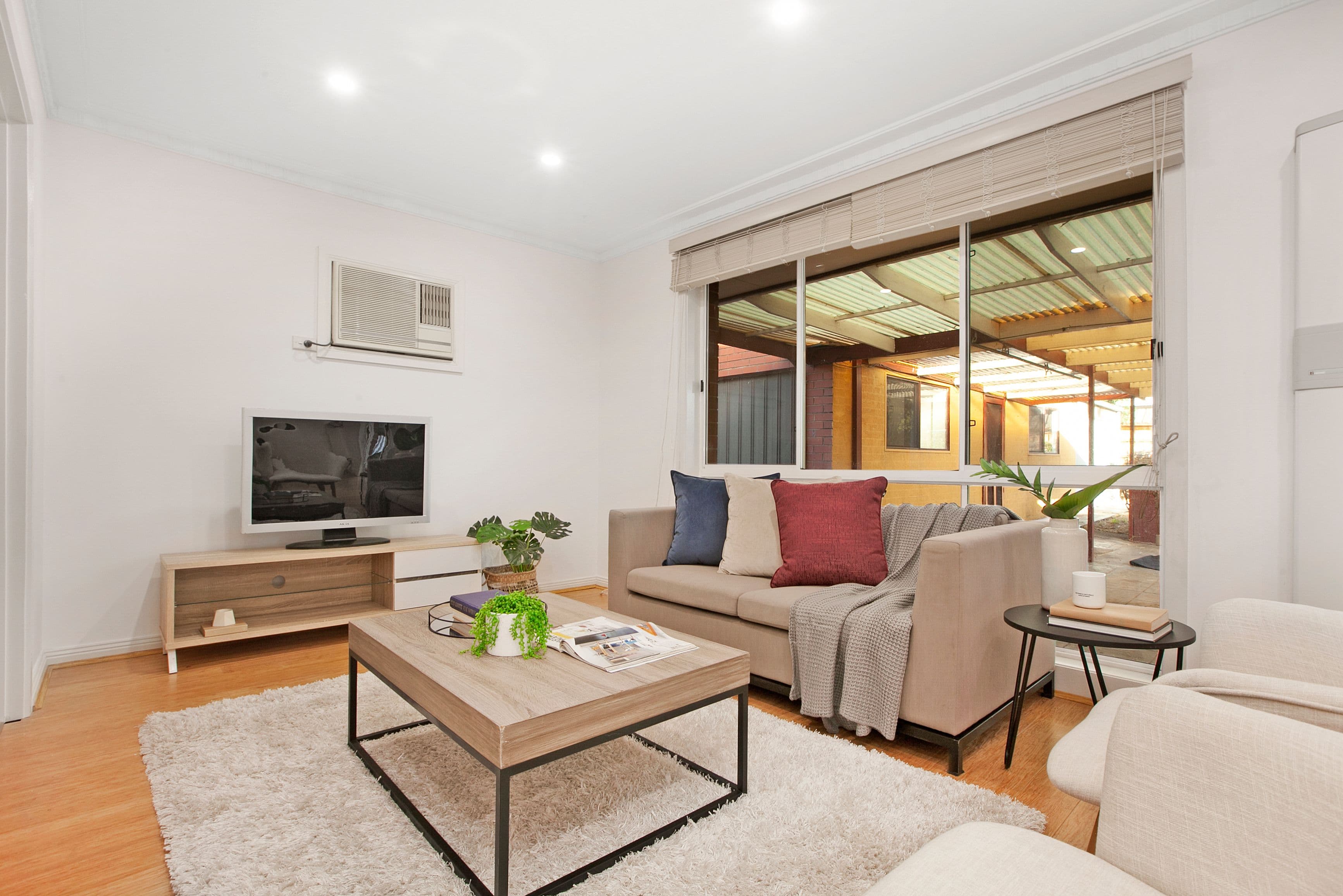 74 Botha Avenue, Reservoir VIC 3073, Reservoir - Thumbnail 4