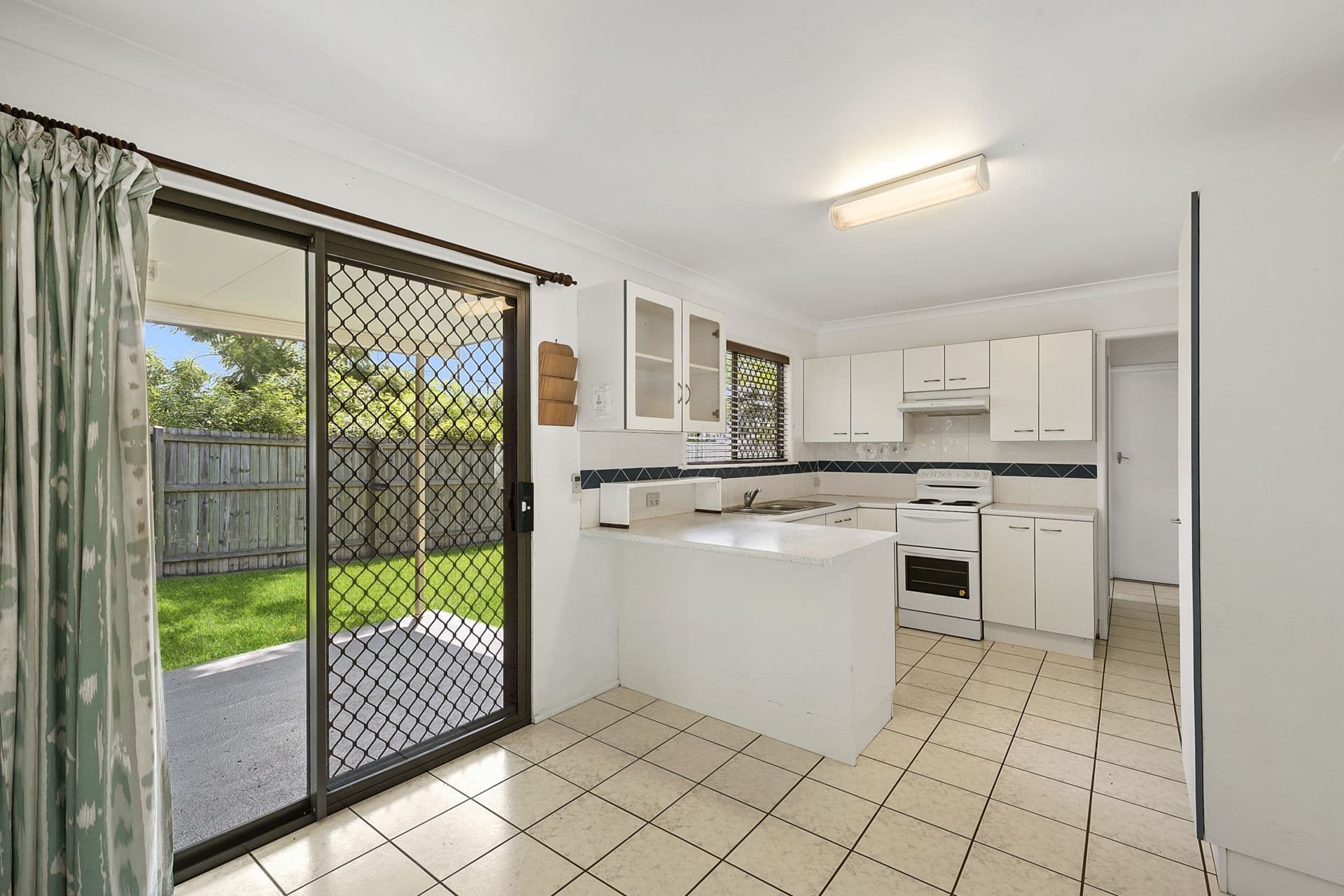 37 Summer Street, Deception Bay QLD 4508, Deception Bay - Thumbnail 8