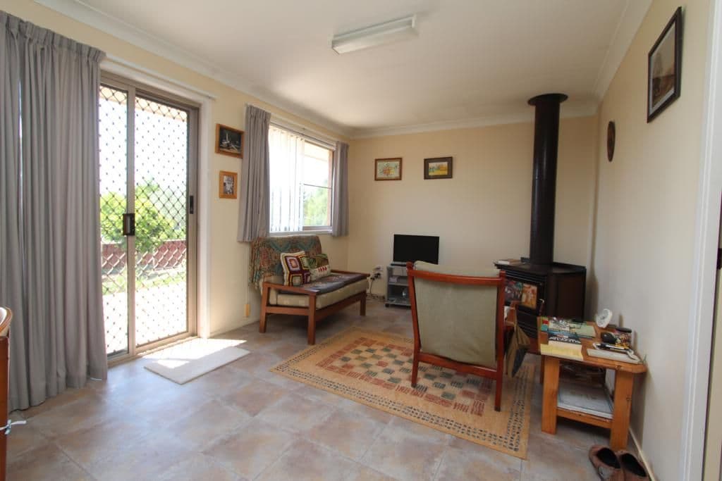 93 Drummond Street, TENTERFIELD NSW 2372, Tenterfield - Thumbnail 3