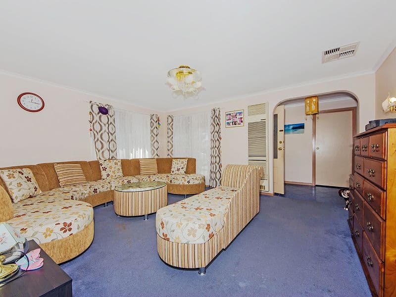 36 Silvereye Crescent, WERRIBEE VIC 3030, Werribee - Thumbnail 3
