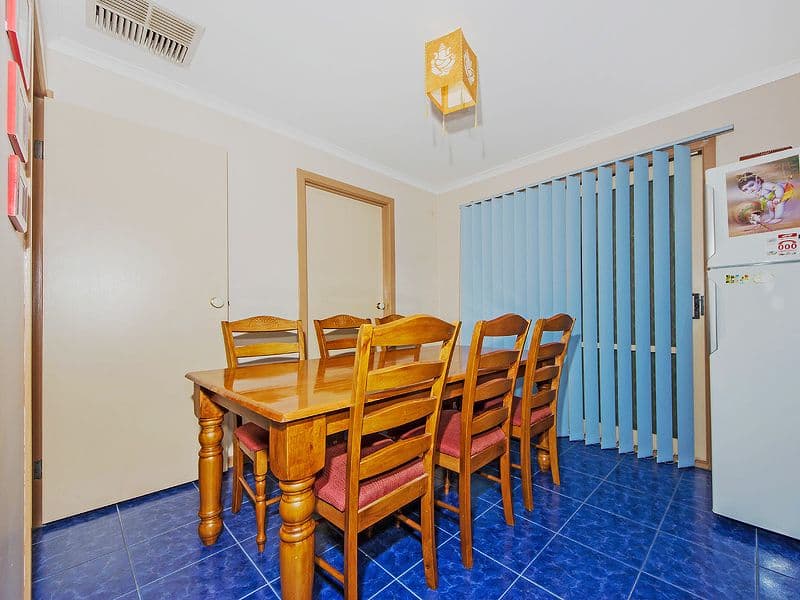 36 Silvereye Crescent, WERRIBEE VIC 3030, Werribee - Thumbnail 4