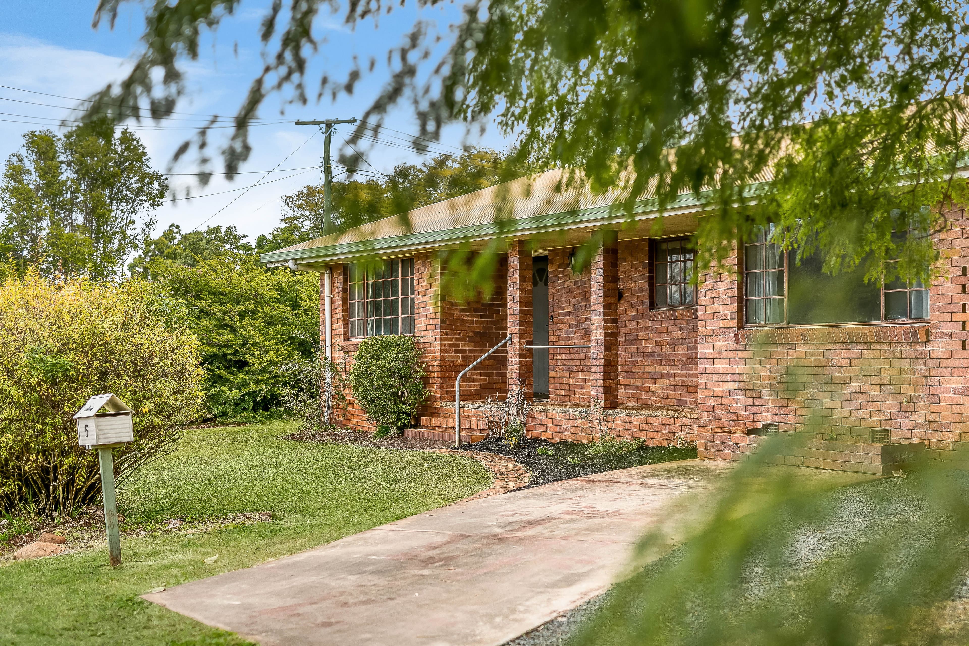 5 Hazzard Street, Centenary Heights QLD 4350, Centenary Heights - Thumbnail 2