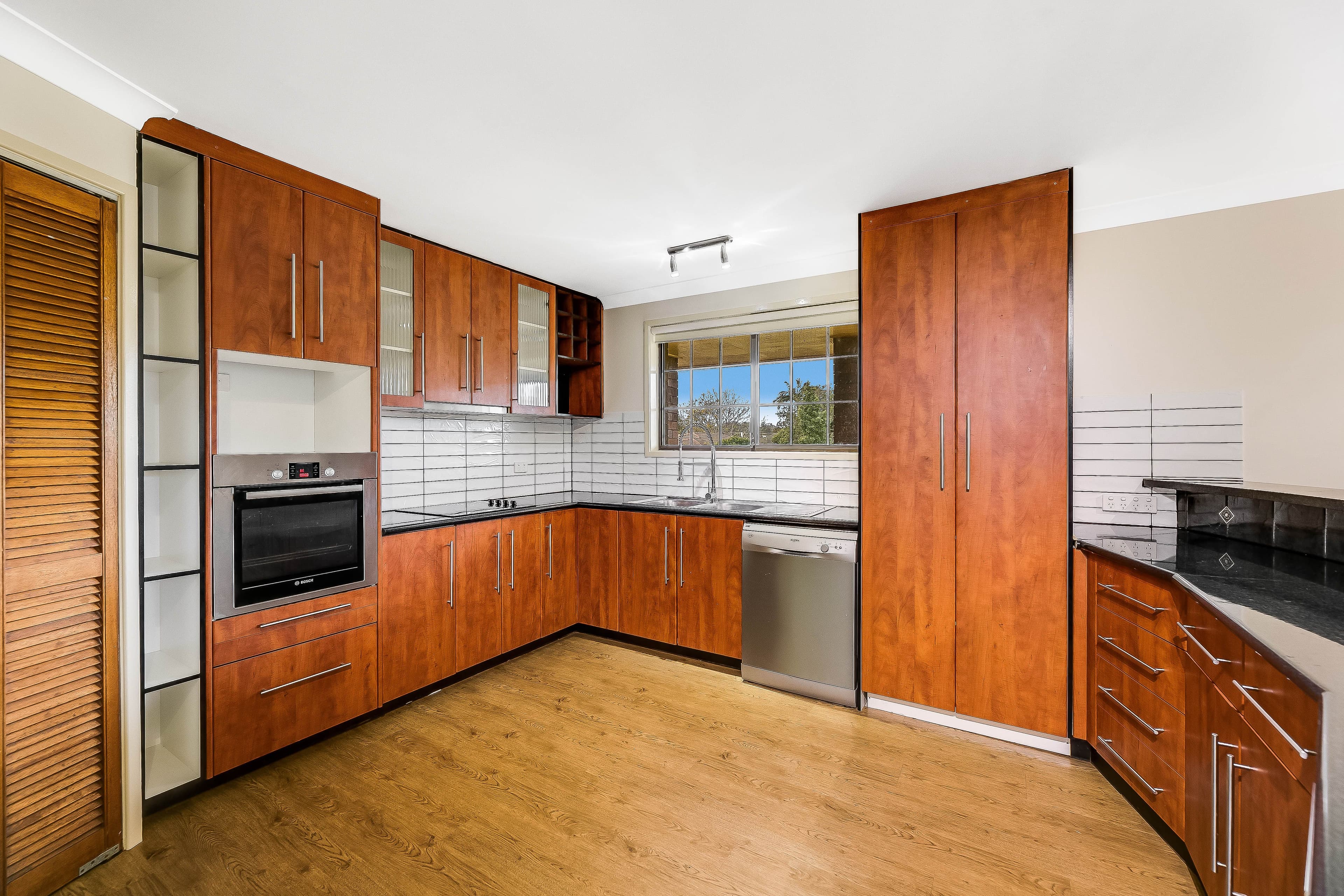 5 Hazzard Street, Centenary Heights QLD 4350, Centenary Heights - Thumbnail 3