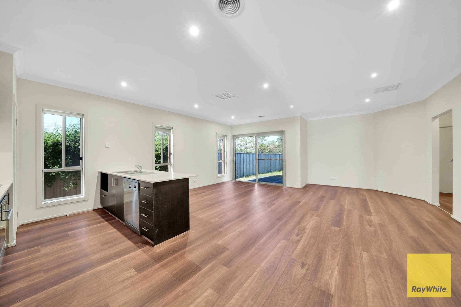 162 Crossway Avenue, Tarneit VIC 3029, Tarneit - Thumbnail 6