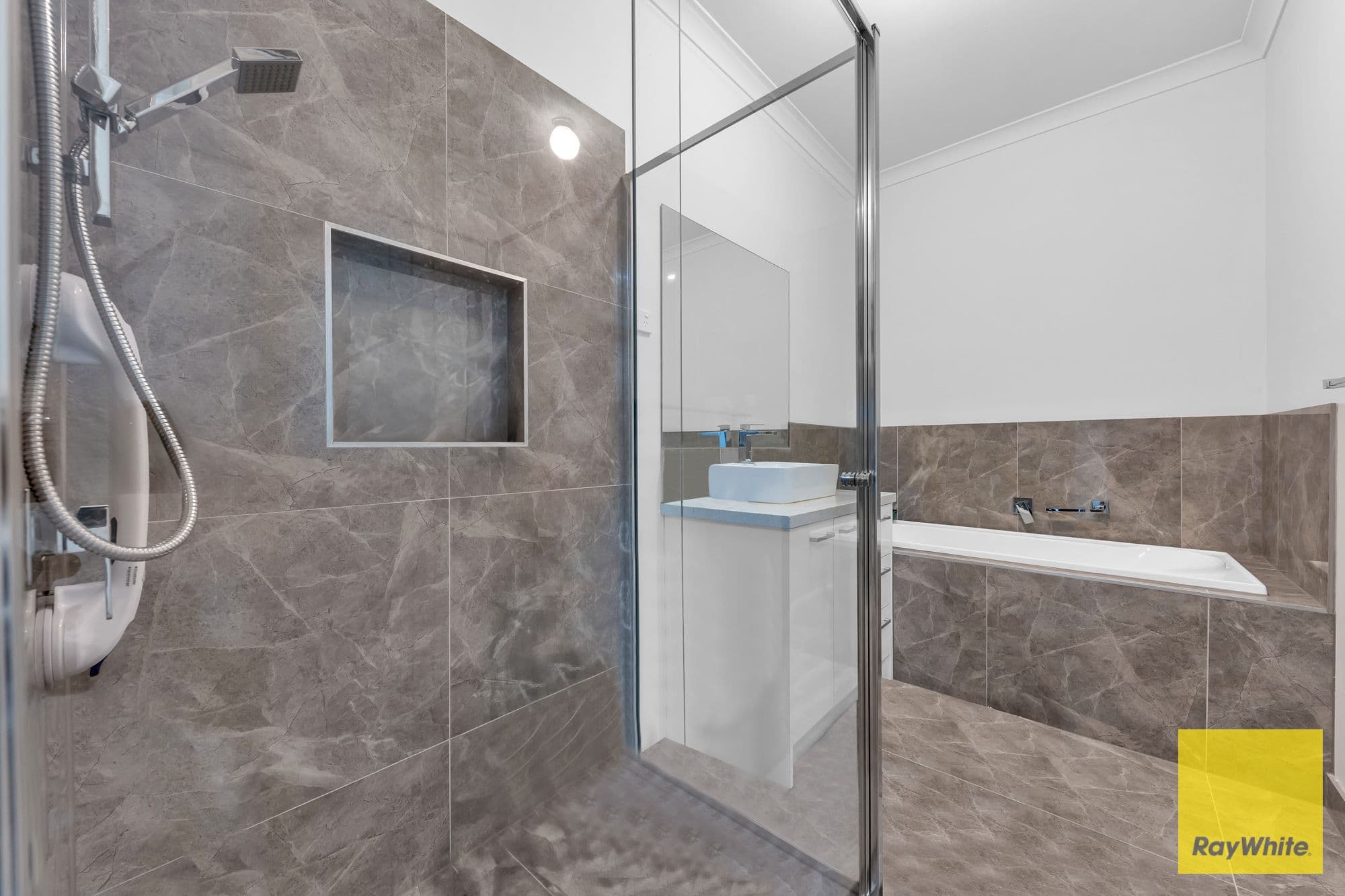 5 Rapa Drive, Tarneit VIC 3029, Tarneit - Thumbnail 6