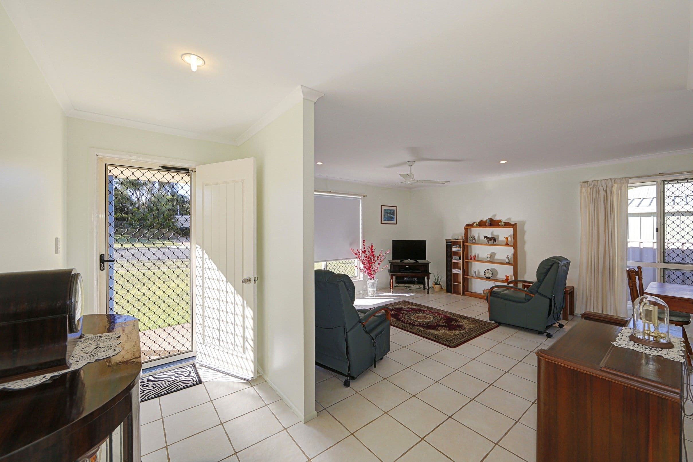 4 Larson Street, Bundaberg North QLD 4670, Bundaberg North - Thumbnail 3