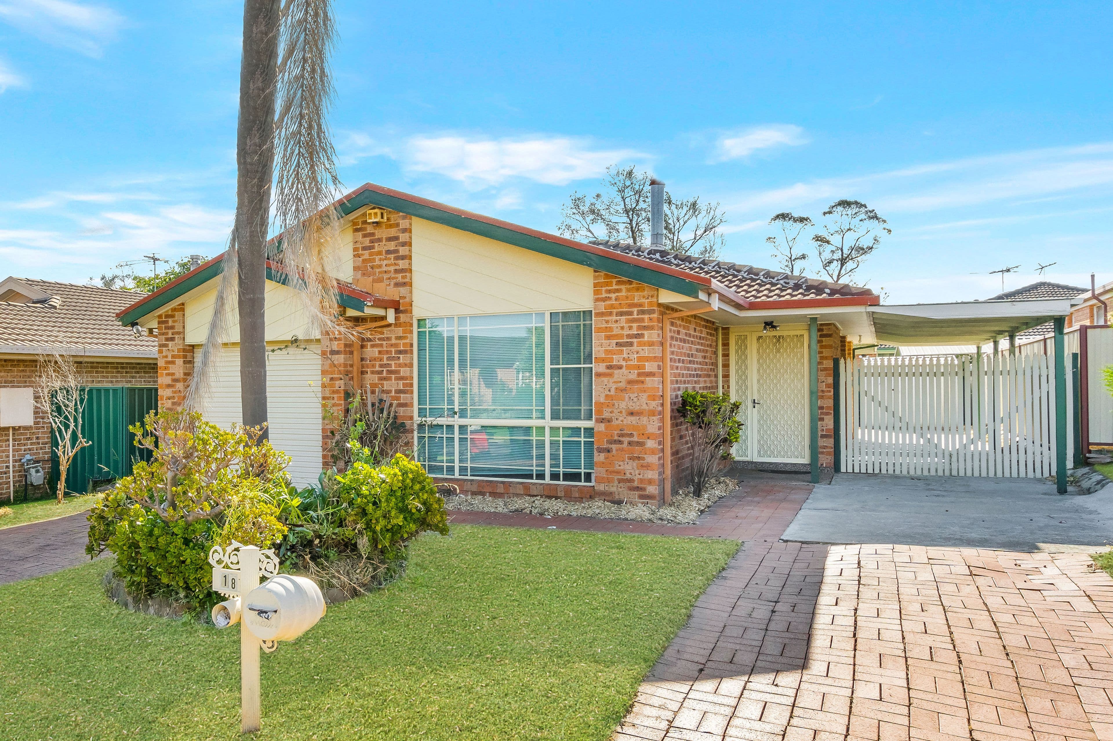 18 Arnold Avenue, Green Valley NSW 2168, Green Valley - Image 1