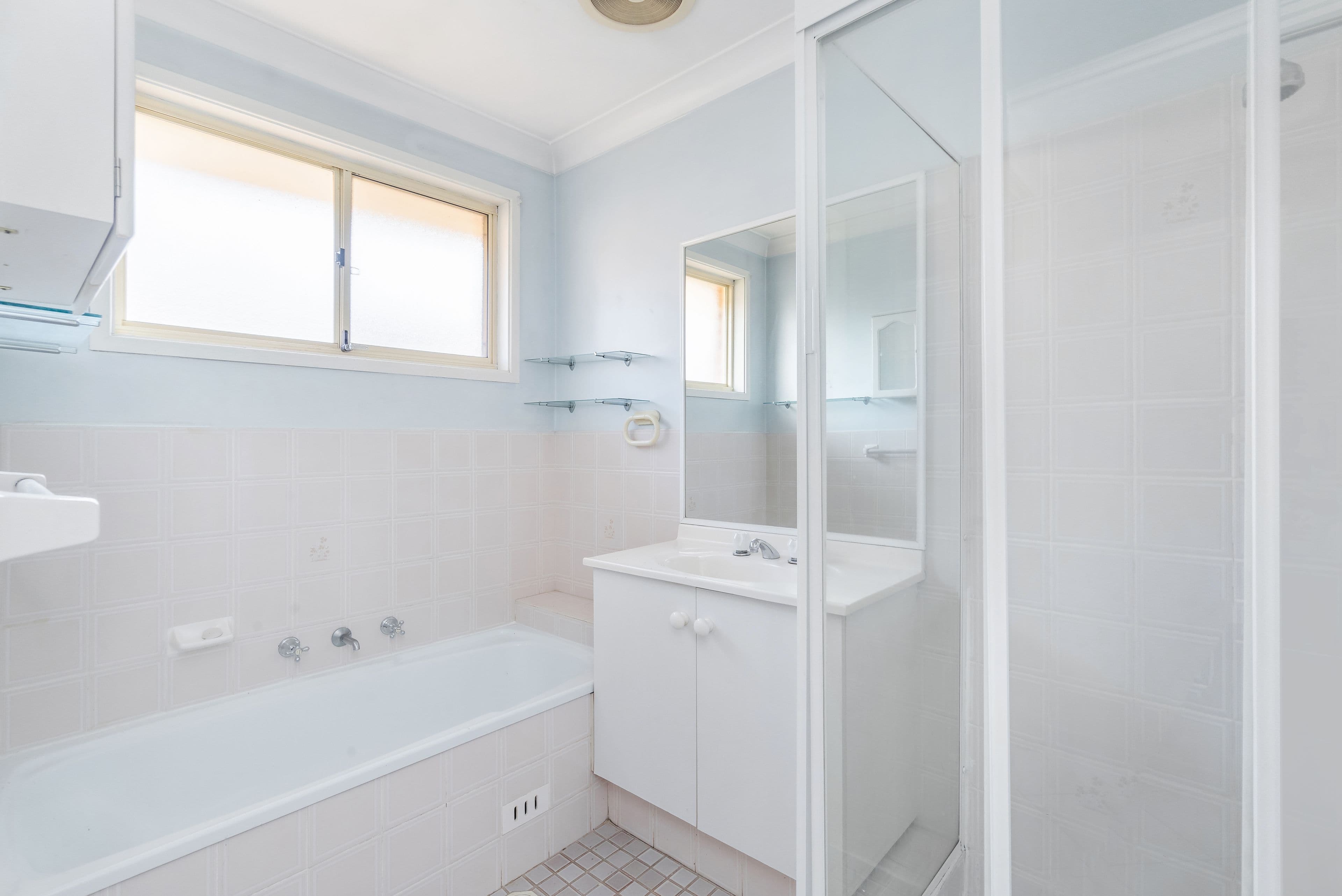 18 Arnold Avenue, Green Valley NSW 2168, Green Valley - Thumbnail 7