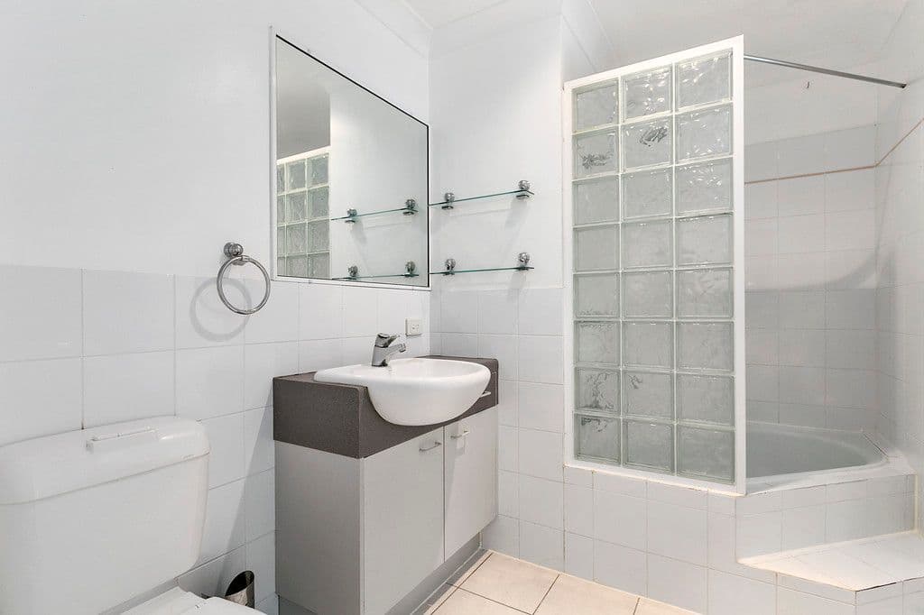 11 Edmond Street, Coorparoo QLD 4151, Coorparoo - Thumbnail 6