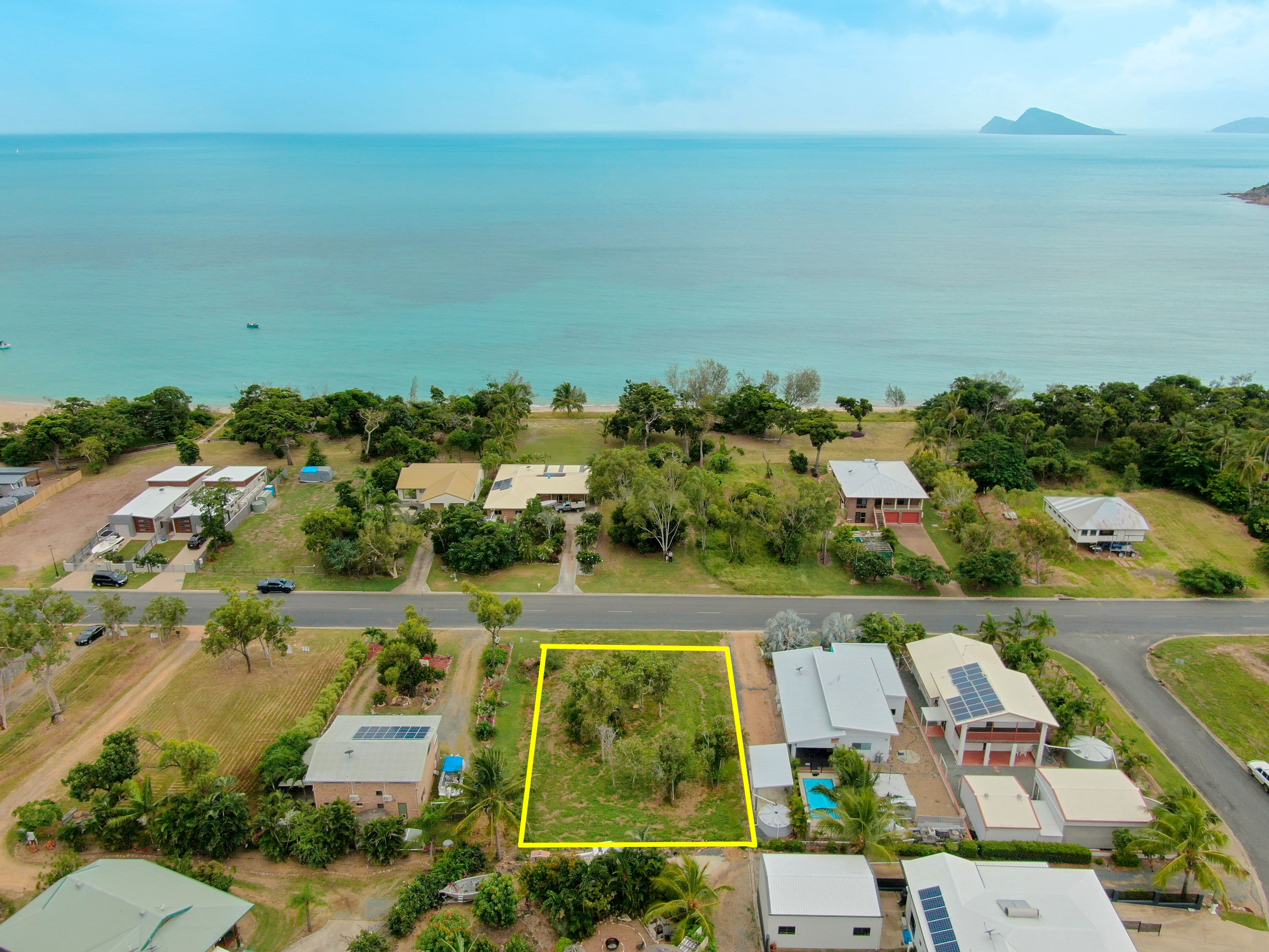 61 Gloucester Avenue, Hideaway Bay QLD 4800, Hideaway Bay - Image 1