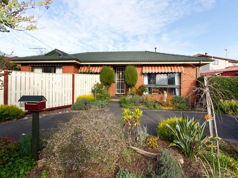 6 Botany Court, DINGLEY VILLAGE VIC 3172, Dingley Village - Thumbnail 2