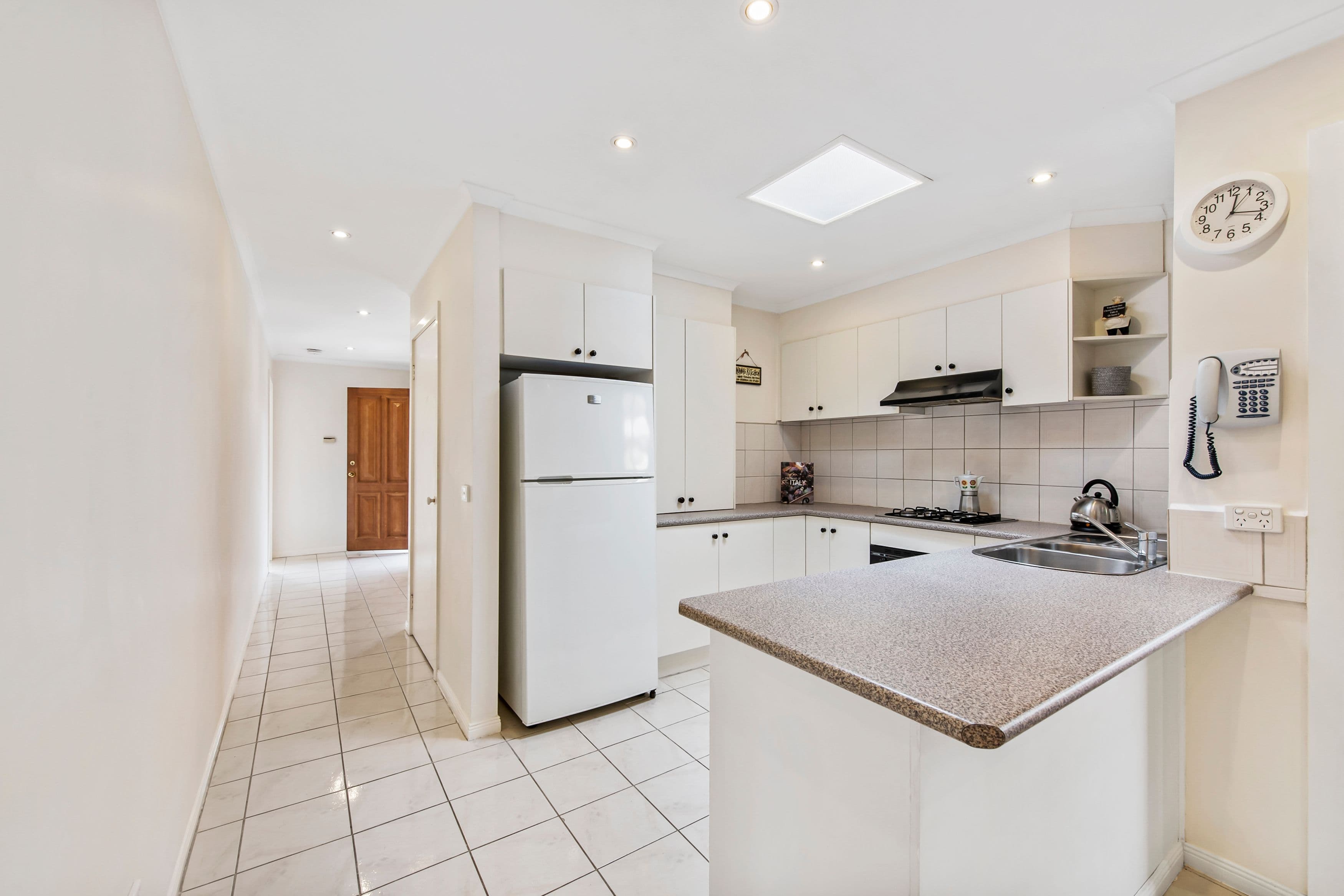 1 Lily Drive, Sydenham VIC 3037, Sydenham - Thumbnail 4