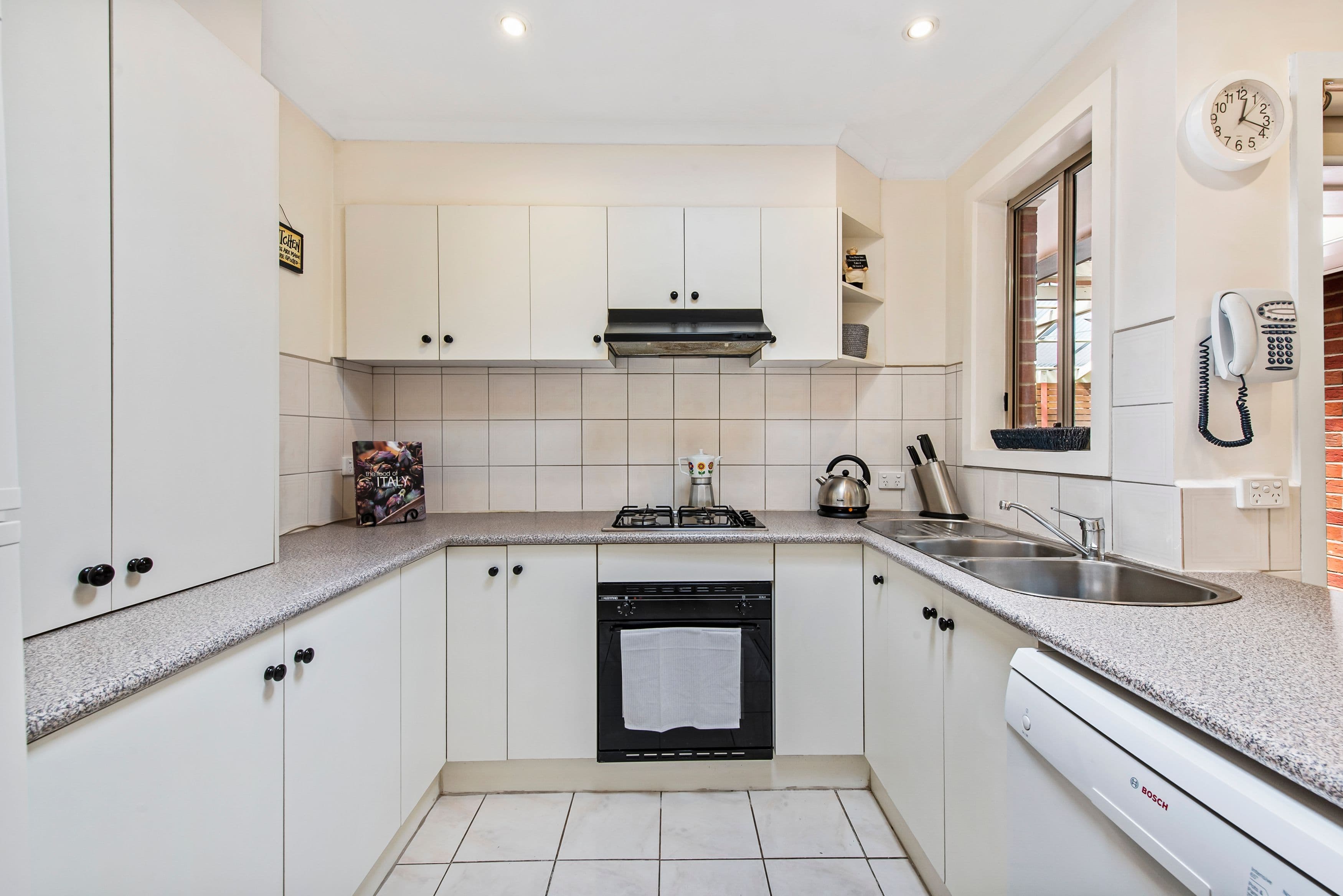 1 Lily Drive, Sydenham VIC 3037, Sydenham - Thumbnail 5