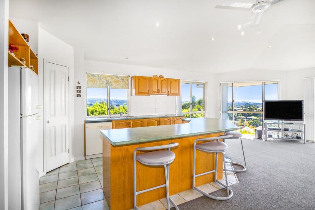 32 Lochlomond Drive, Banora Point - Thumbnail 5