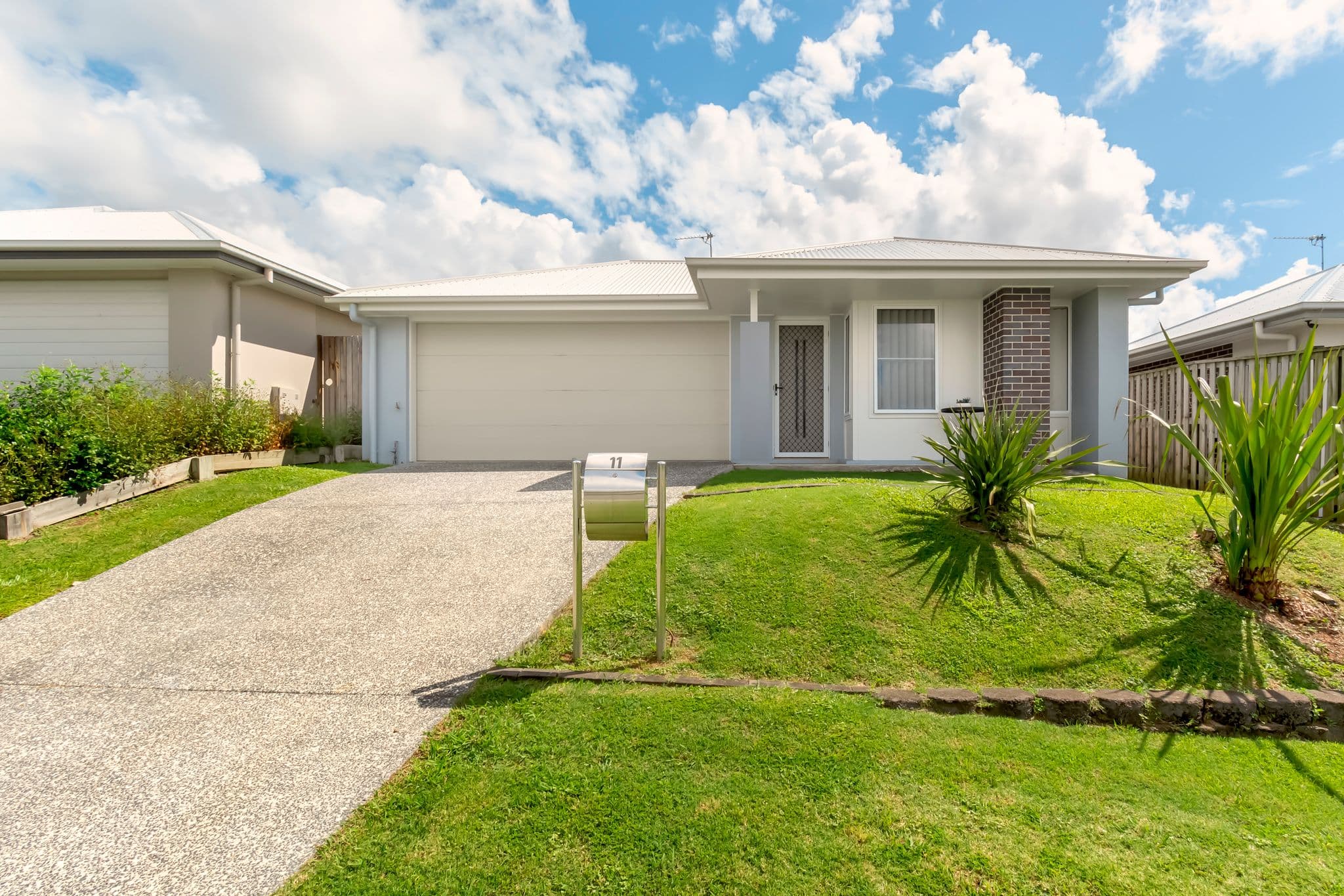 11 Hanlin Way, Pimpama QLD 4209, Pimpama - Thumbnail 2