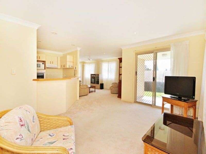 2 Bonny Glen Place, BANORA POINT NSW 2486, Banora Point - Thumbnail 6