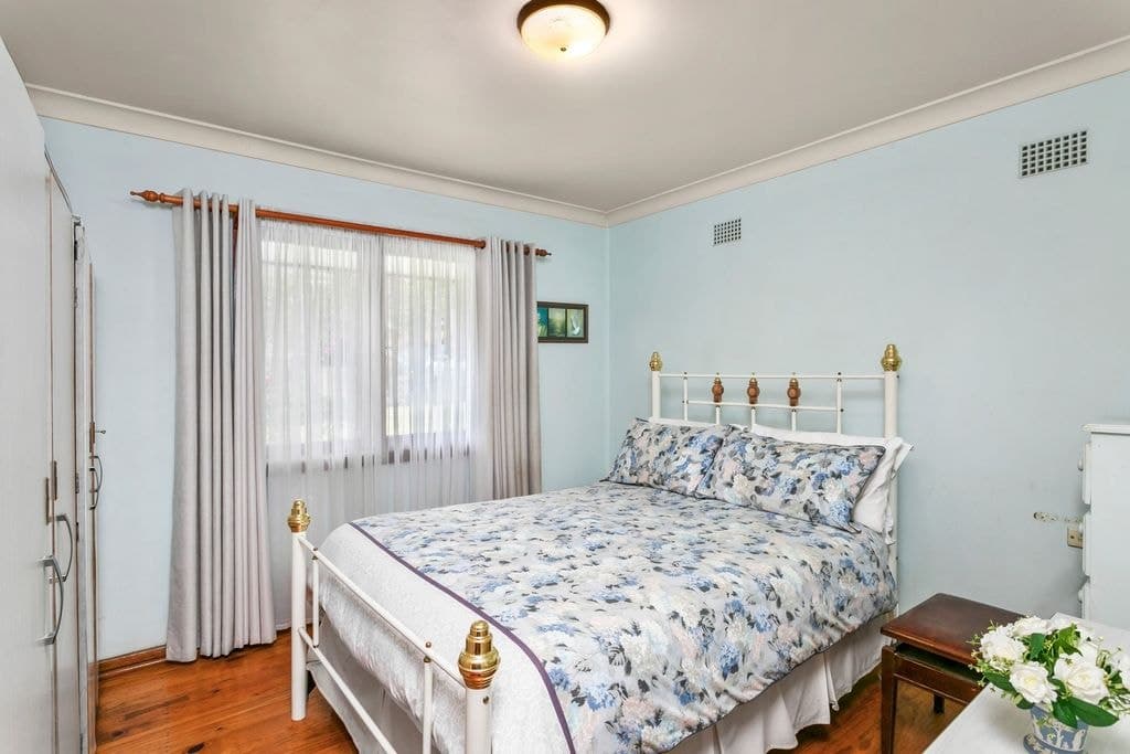 8 Charlotte Street, Dundas Valley - Thumbnail 5