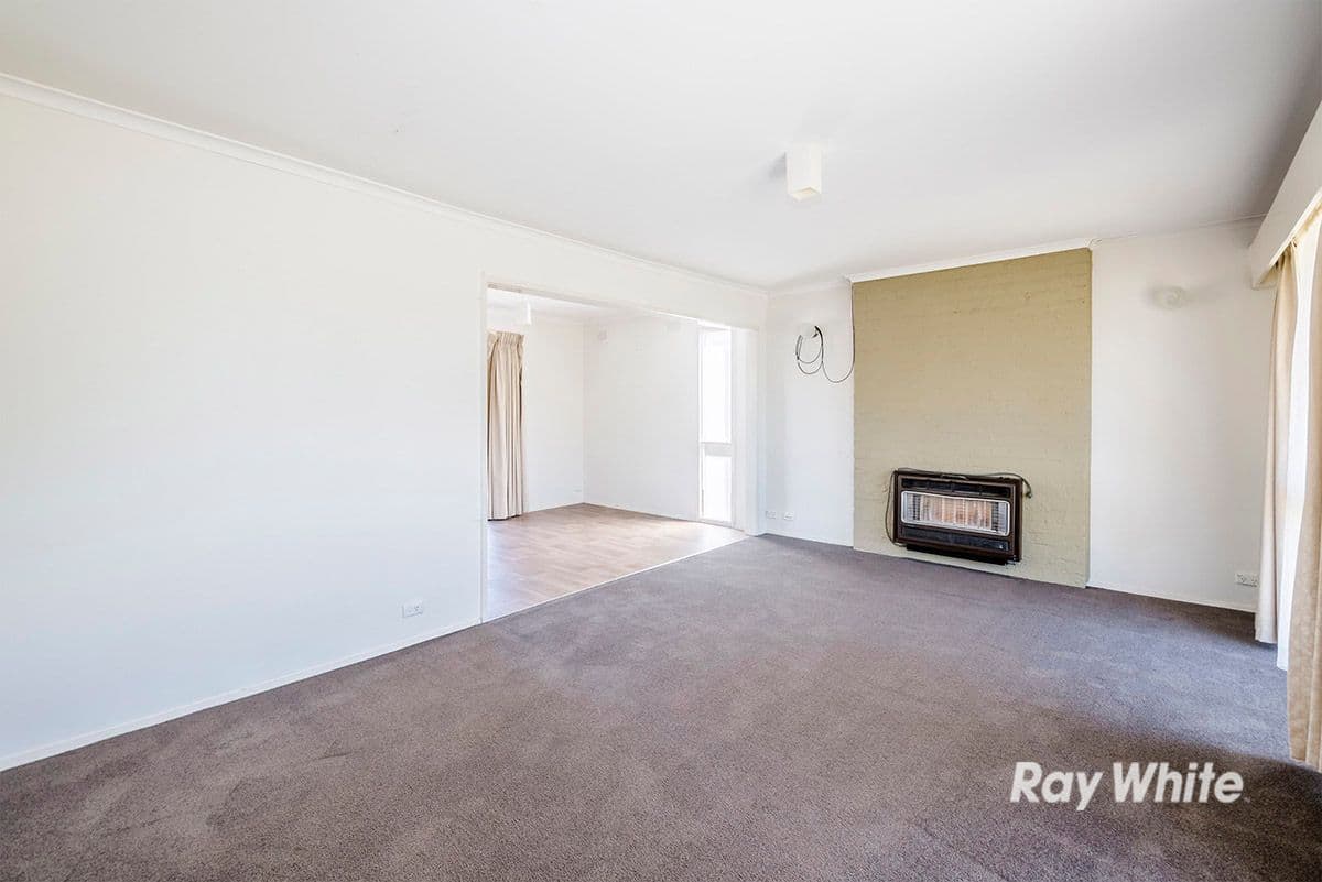 38 Harry Street, Cranbourne VIC 3977, Cranbourne - Thumbnail 3