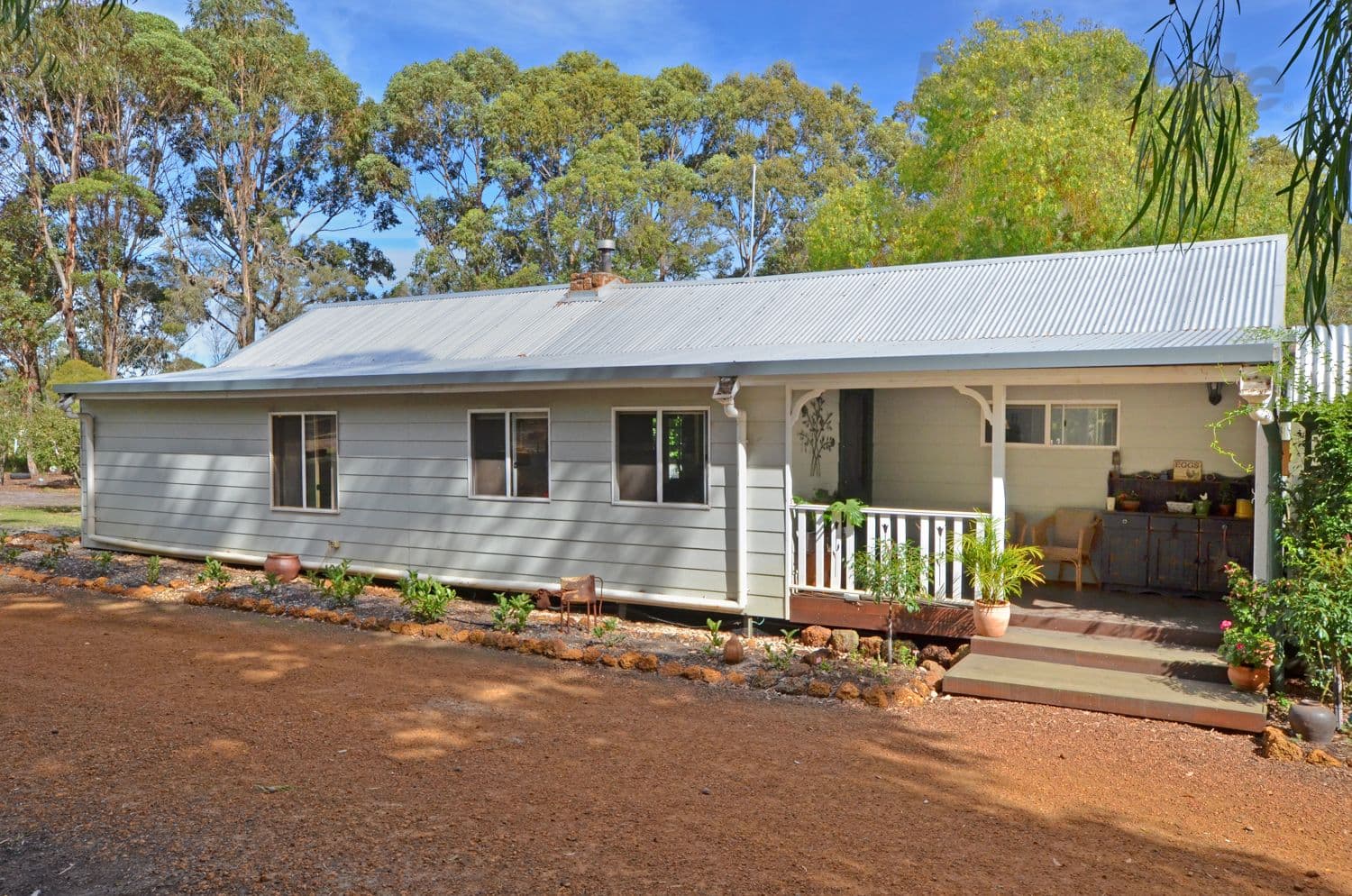 143 EASTFIELD Road, Croydon, Croydon - Thumbnail 2