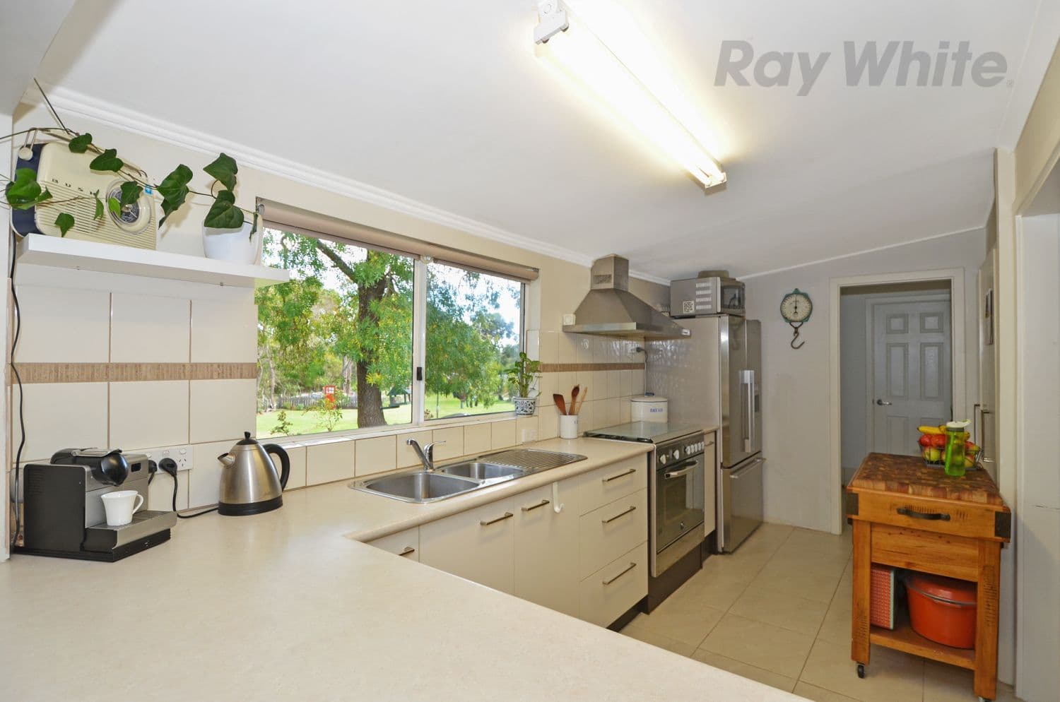 143 EASTFIELD Road, Croydon, Croydon - Thumbnail 5