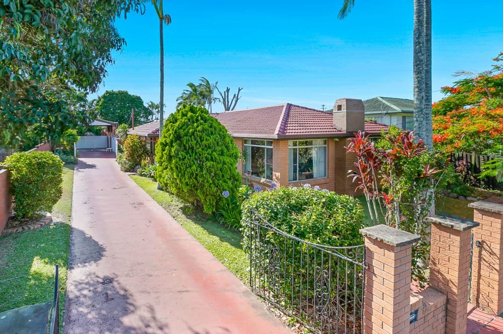12 Denice Street, Birkdale QLD 4159, Birkdale - Thumbnail 2