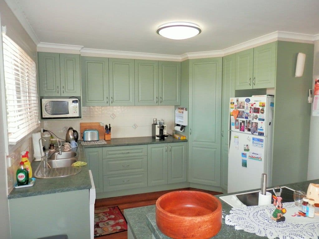 6 Eileen Street, Booval QLD 4304, Booval - Thumbnail 2