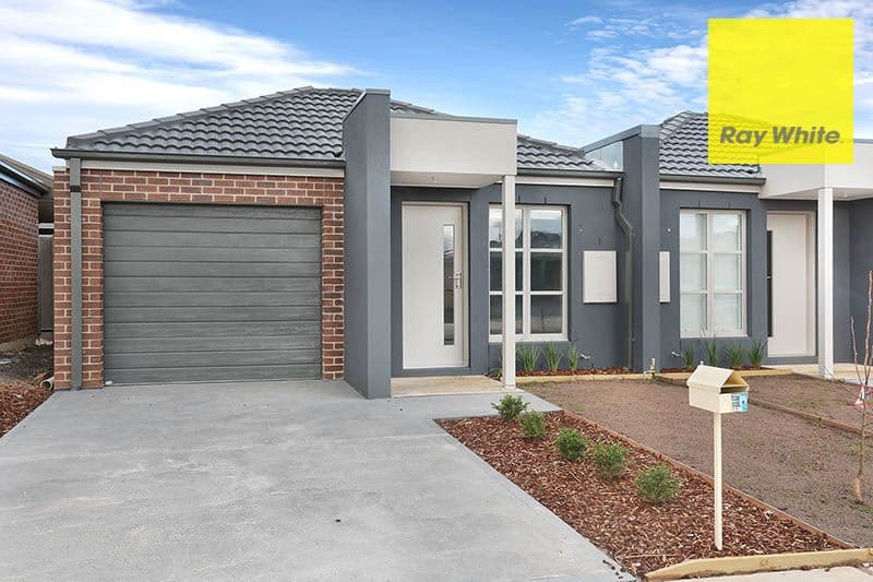 16A Wickham Street, Point Cook VIC 3030, Point Cook - Thumbnail 2
