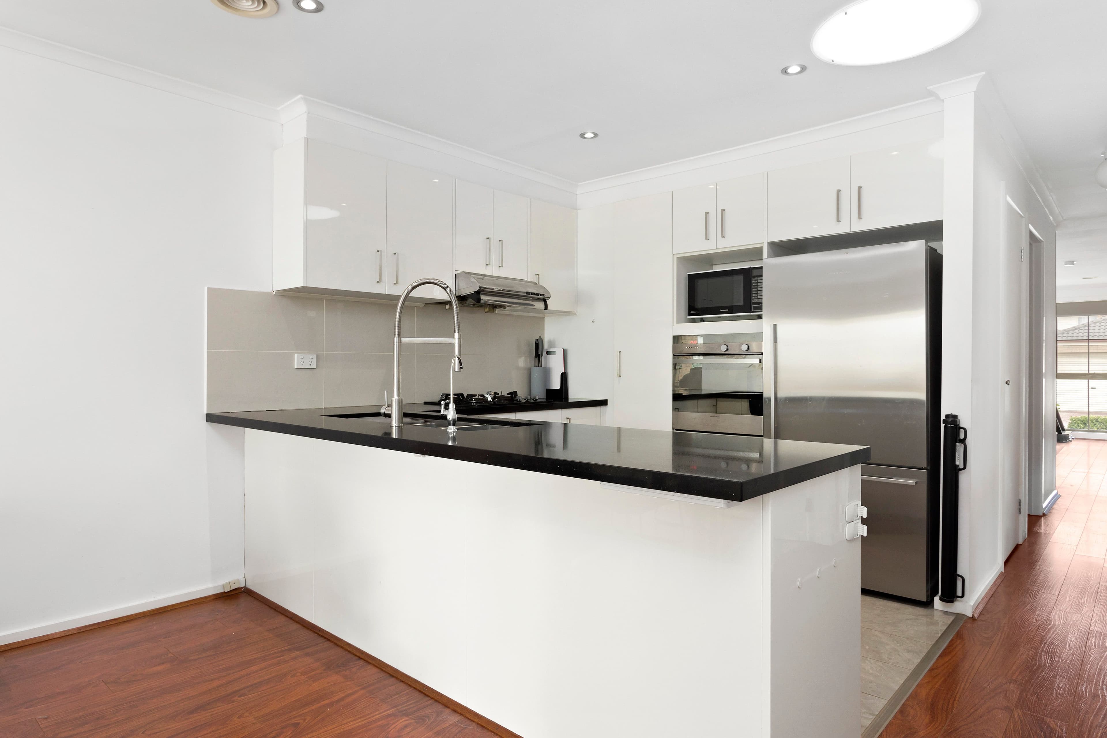 19 Elmtree Terrace, Chadstone VIC 3148, Chadstone - Thumbnail 3