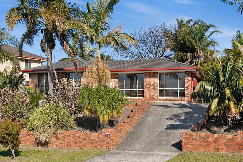 1 Merimbula Close, Flinders - Image 1