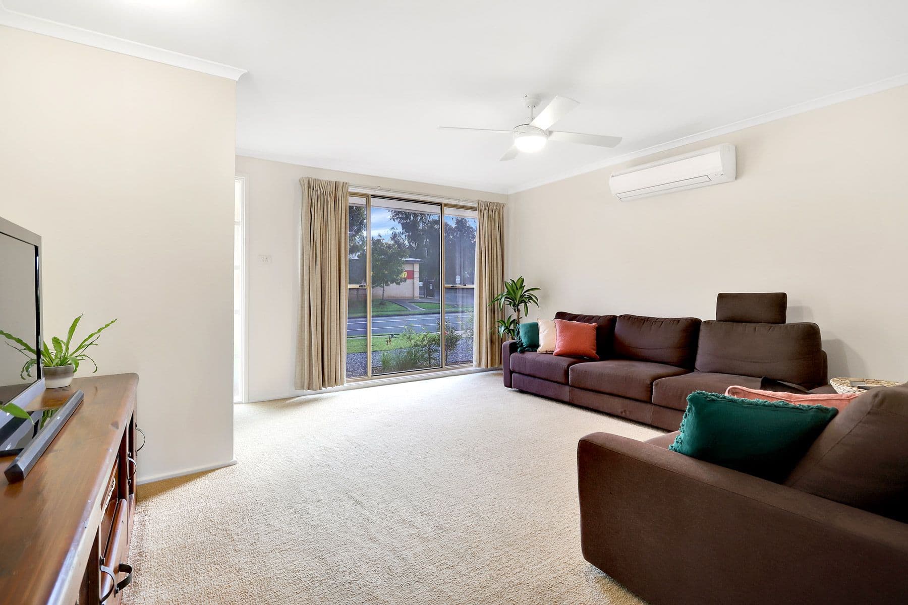 201 Swallow Drive, Erskine Park NSW 2759, Erskine Park - Thumbnail 3