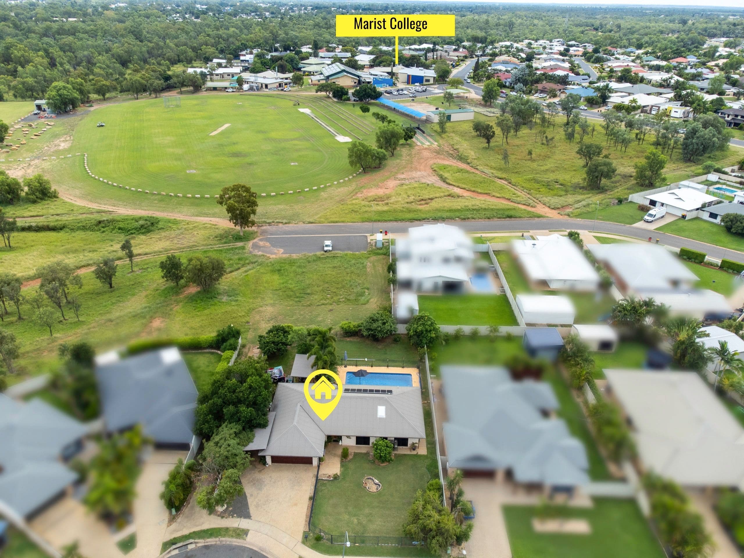 10 Morgan Place, Emerald QLD 4720, Emerald - Thumbnail 3