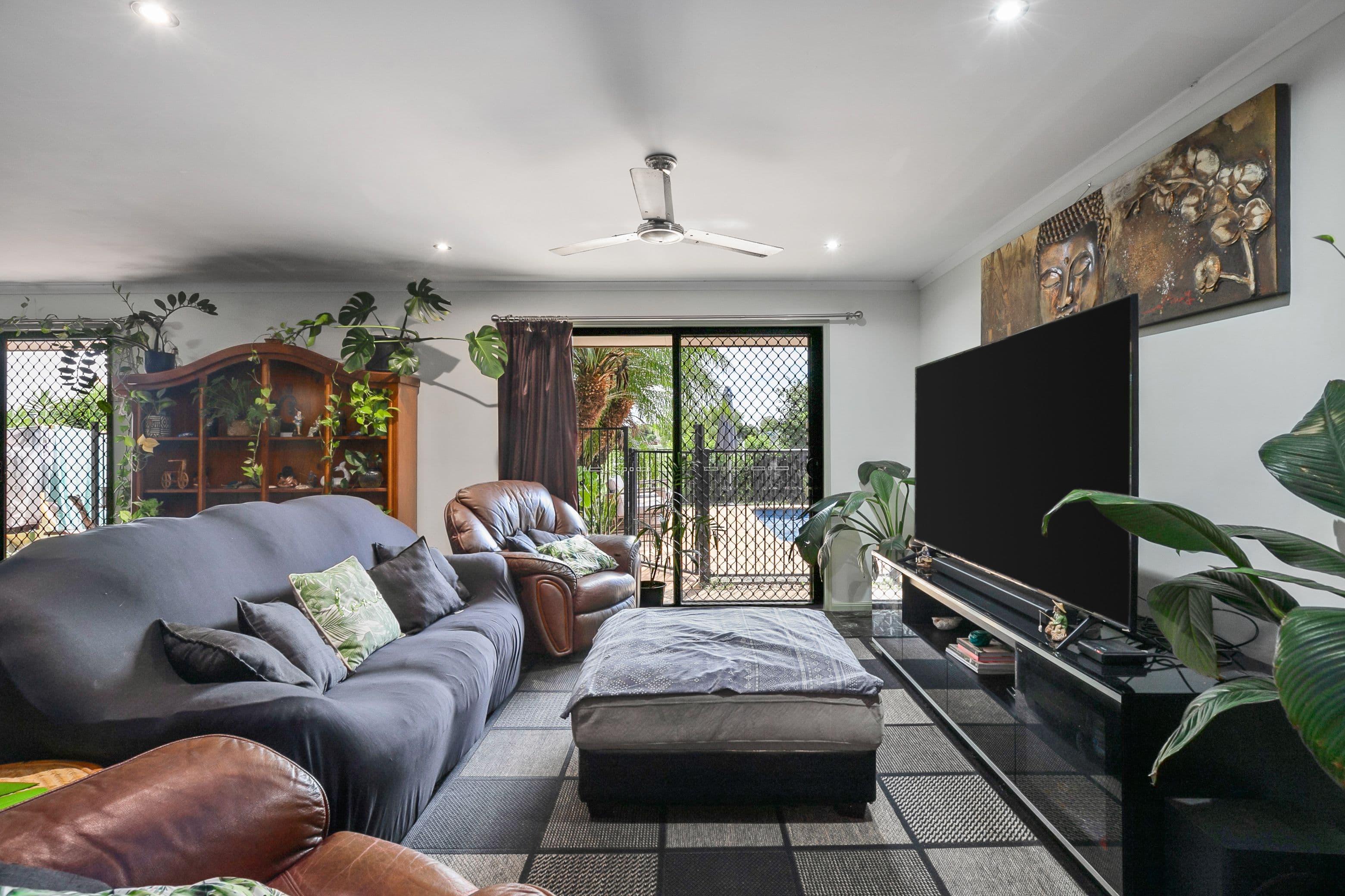 10 Morgan Place, Emerald QLD 4720, Emerald - Thumbnail 6