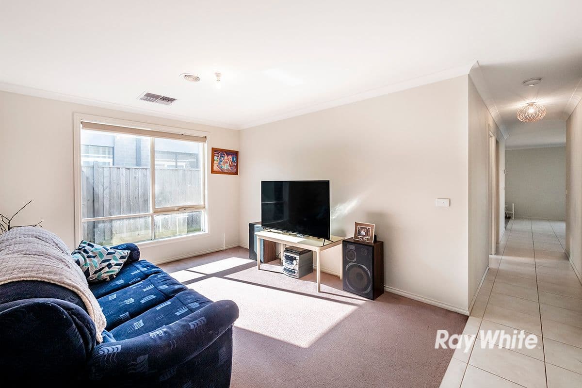 19 Red Poll Road, Cranbourne West VIC 3977, Cranbourne West - Thumbnail 6