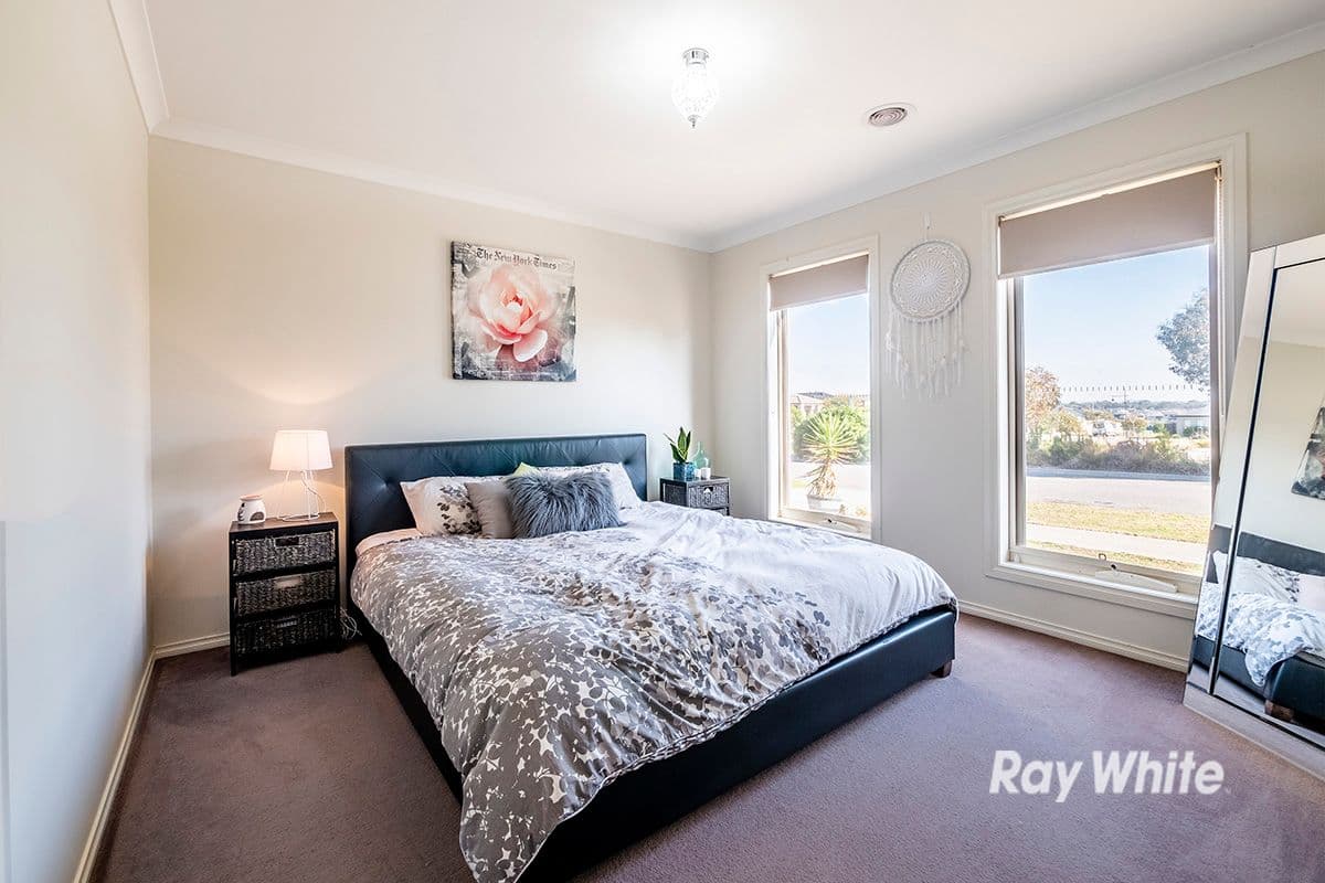19 Red Poll Road, Cranbourne West VIC 3977, Cranbourne West - Thumbnail 8