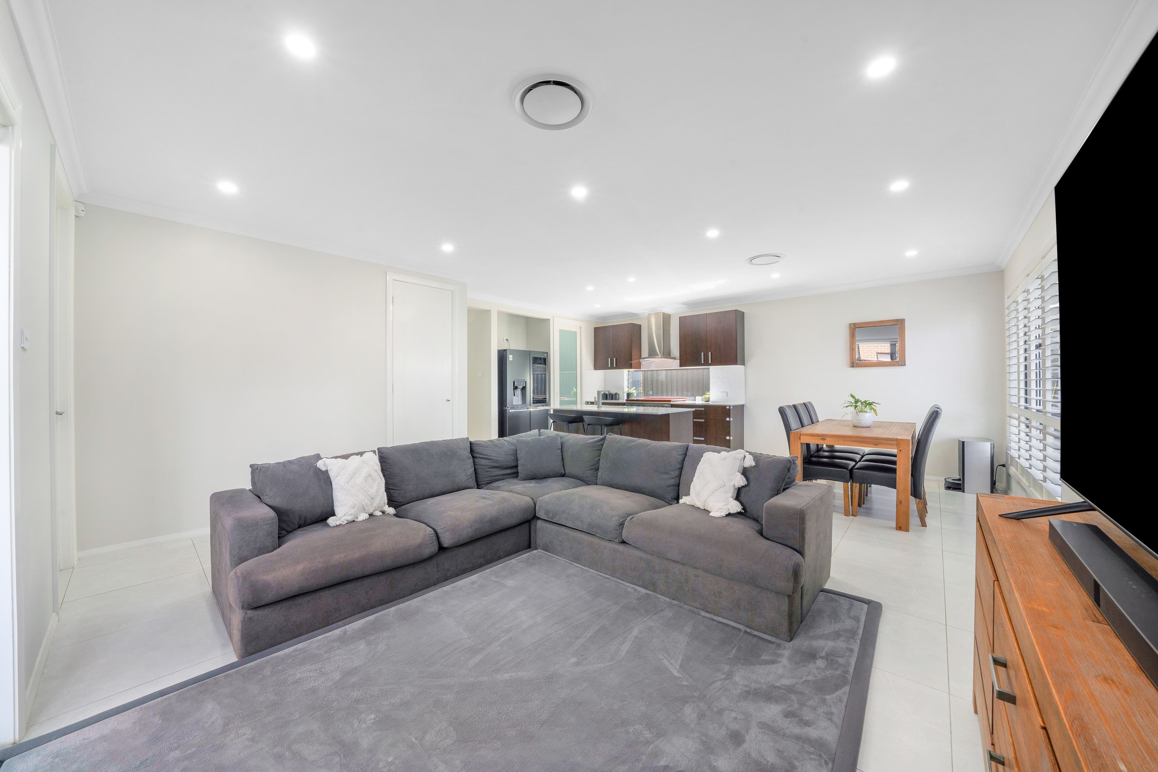 6 Bivouac Street, JORDAN SPRINGS NSW 2747, Jordan Springs - Thumbnail 4