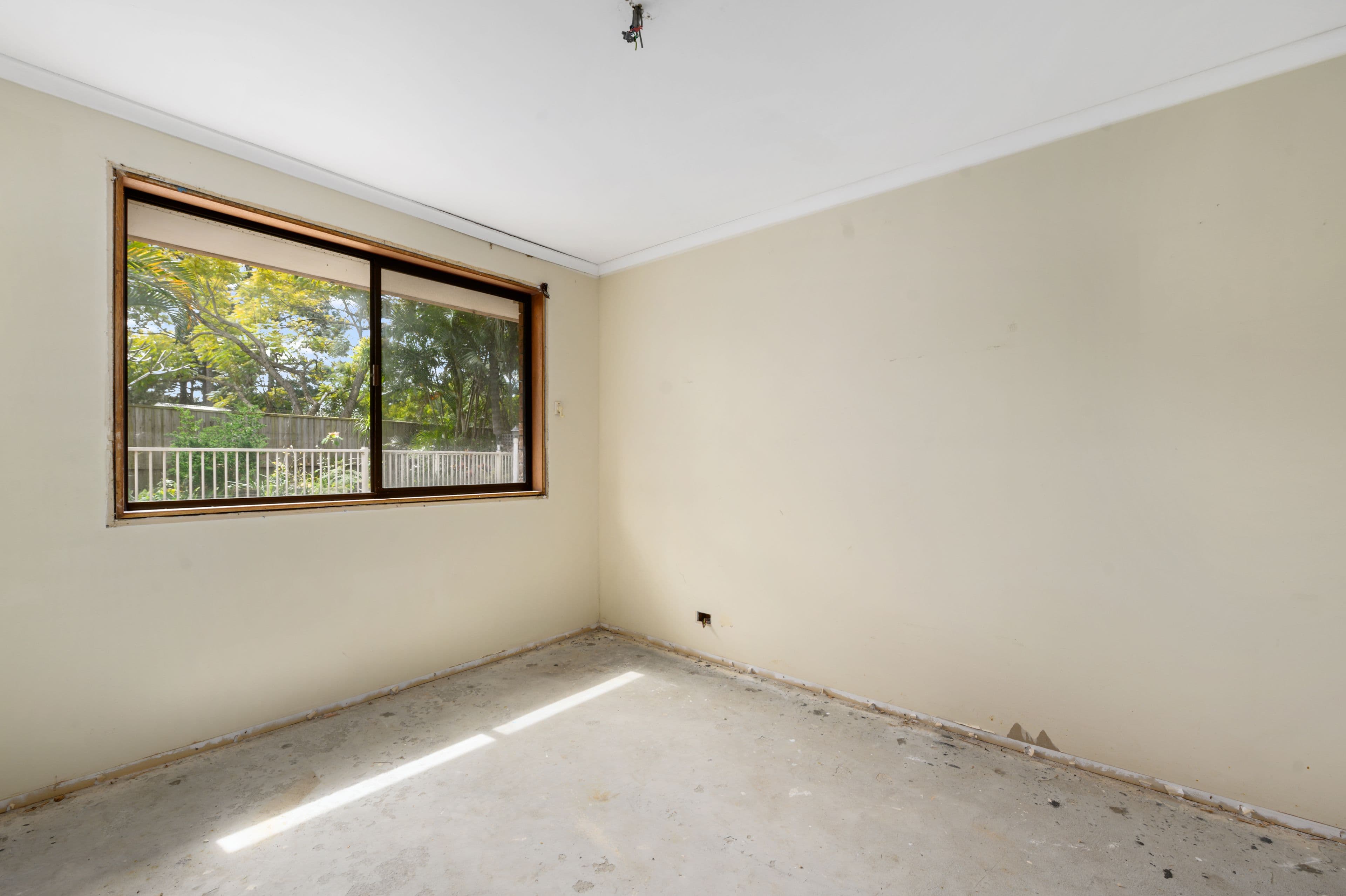 10 Karratha Court, Mermaid Waters QLD 4218, Mermaid Waters - Thumbnail 4