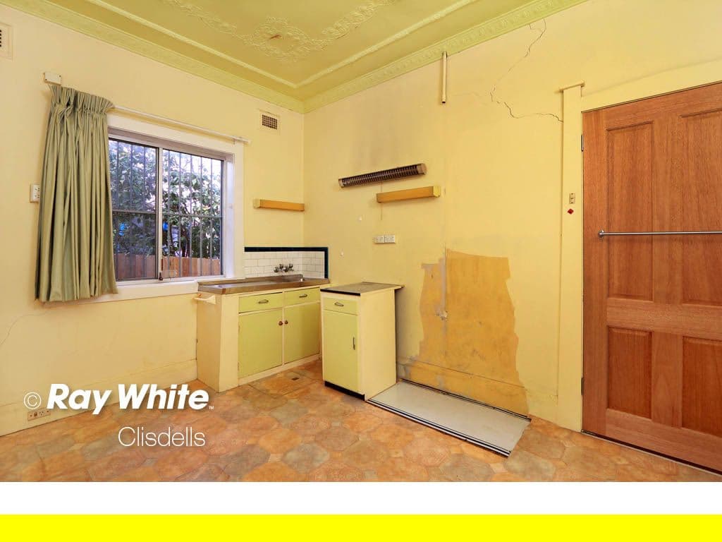 1 Bristol Road, HURSTVILLE NSW 2220, Hurstville - Thumbnail 2