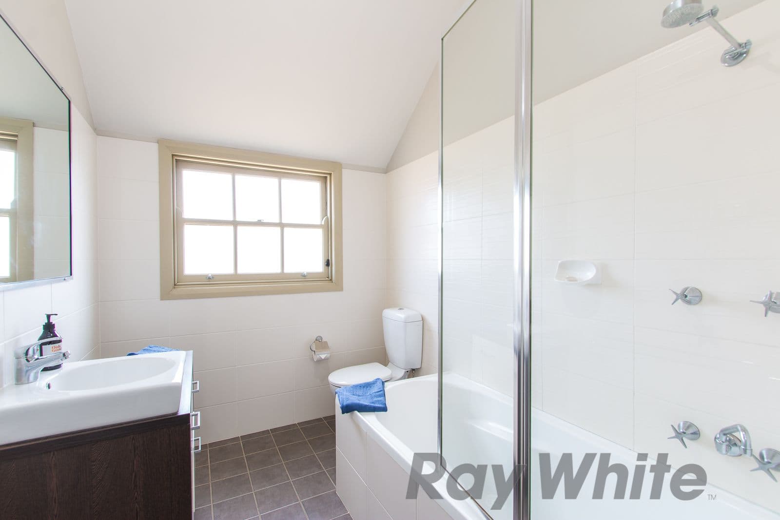 25-27 Lynnwood Parade, Templestowe Lower - Thumbnail 3