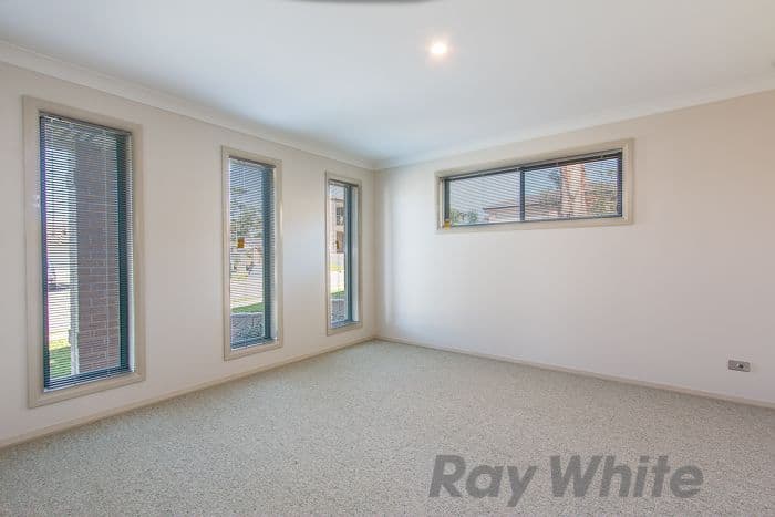 10 Dianella Street, Floraville - Thumbnail 4