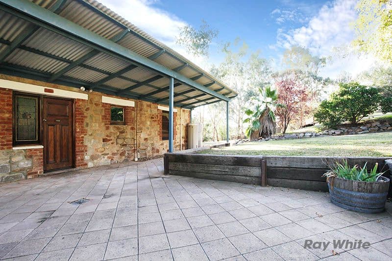 33 Warenda Road, Clare SA 5453, Clare - Thumbnail 4