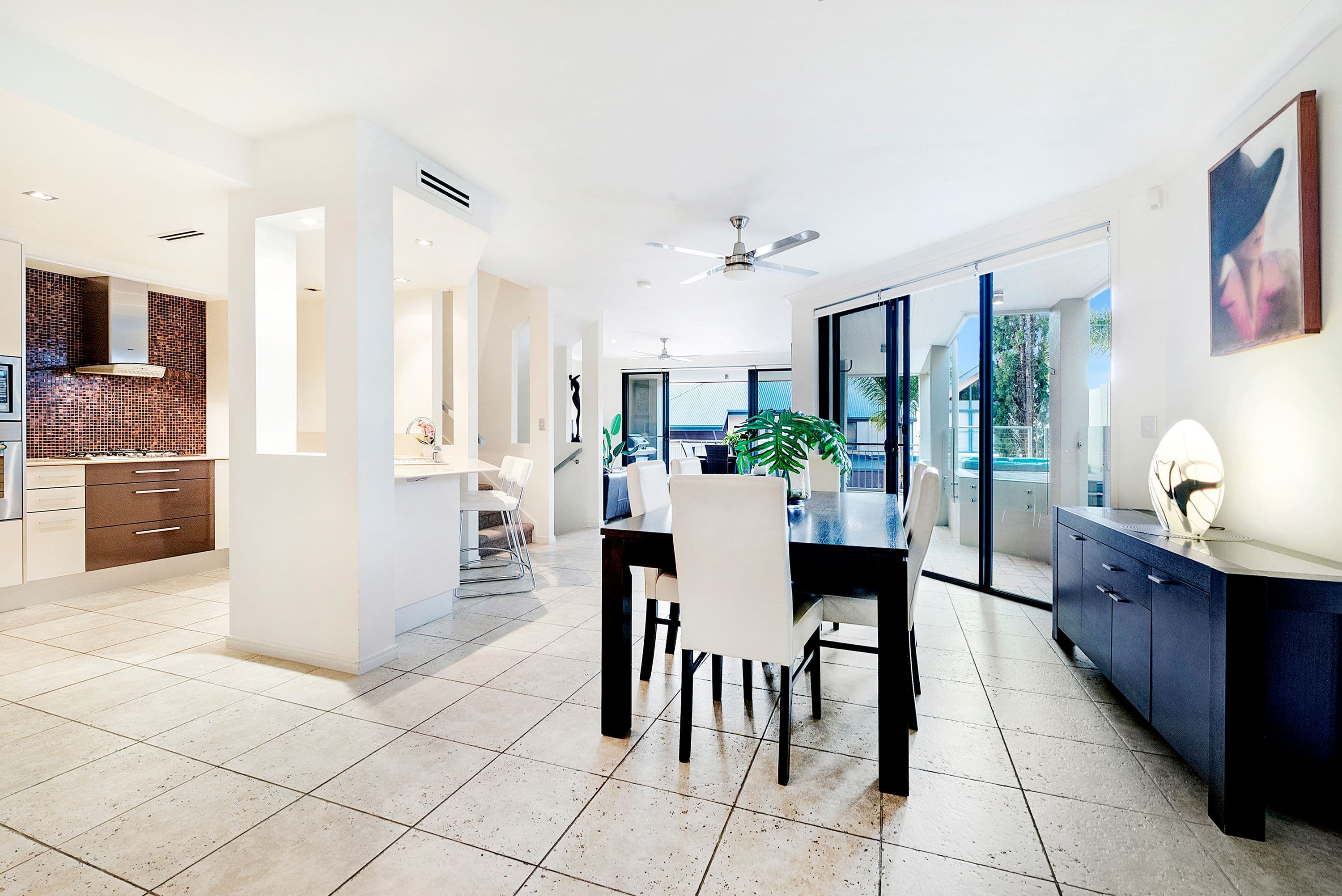 3201 Central Place, Carrara QLD 4211, Carrara - Thumbnail 3