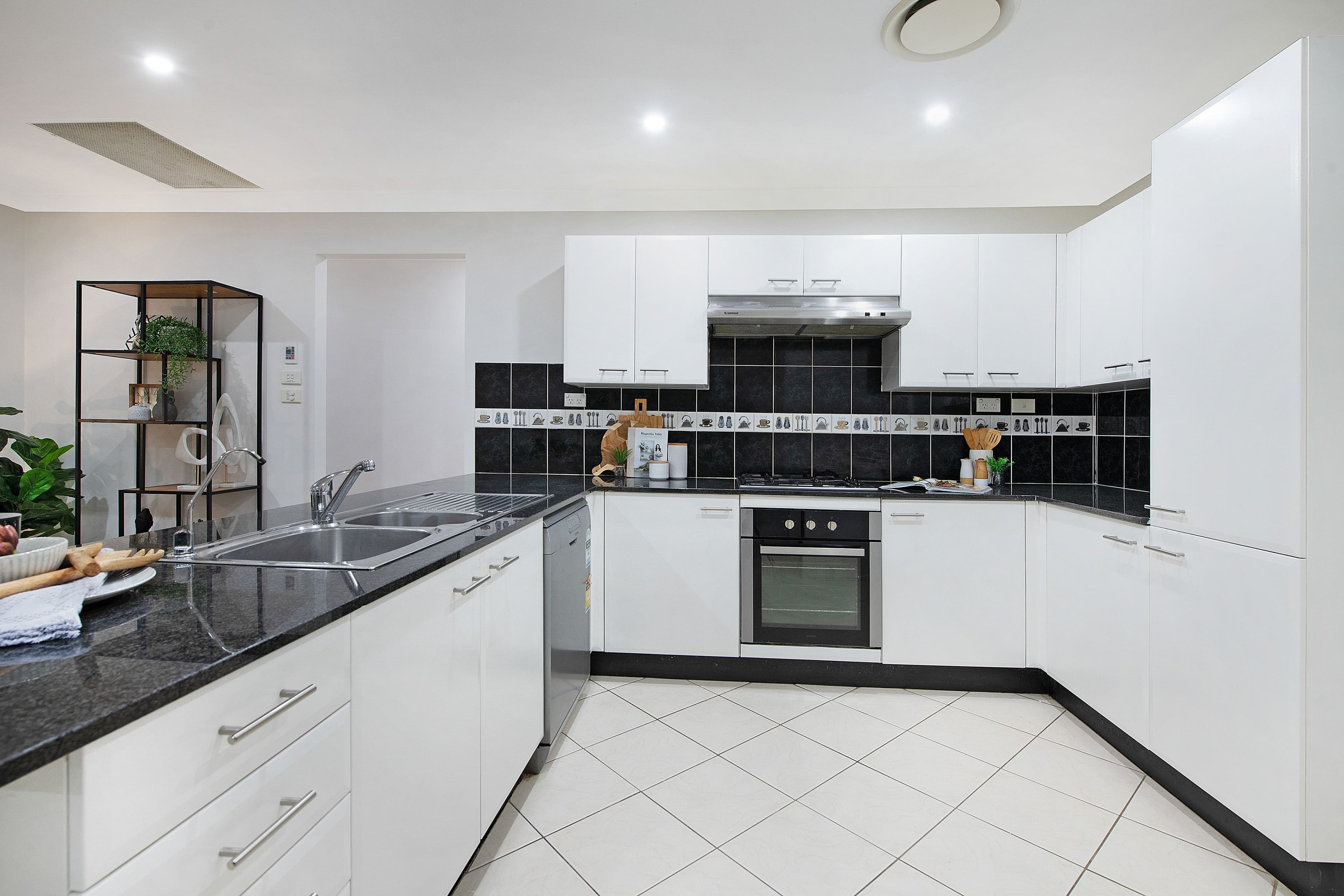 18 Tullaroan Street, Kellyville Ridge NSW 2155, Kellyville Ridge - Thumbnail 4