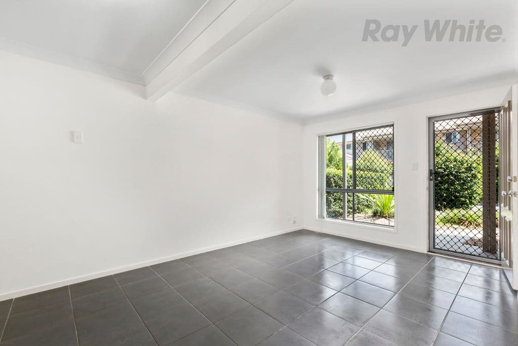 2 Rory Court, Calamvale QLD 4116, Calamvale - Thumbnail 2