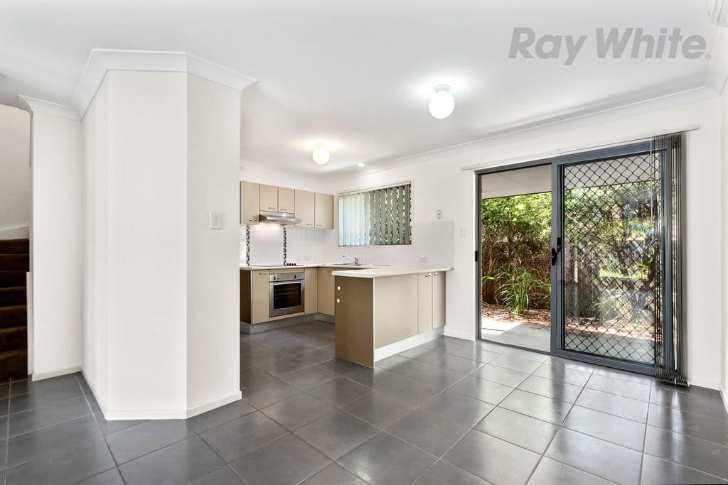 2 Rory Court, Calamvale QLD 4116, Calamvale - Thumbnail 3