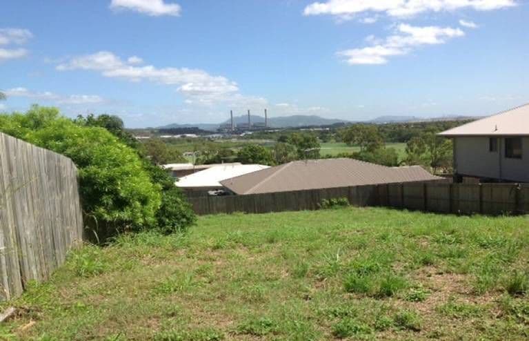 5 Stewart Street, West Gladstone QLD 4680, West Gladstone - Thumbnail 2