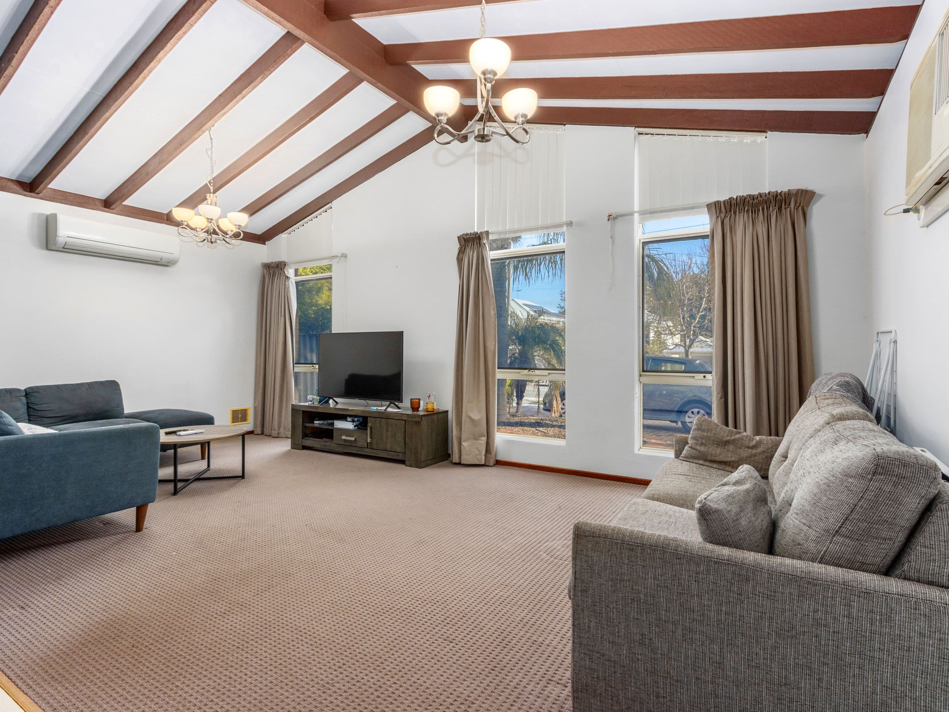 33 Vista Street, Kensington WA 6151, Kensington - Thumbnail 3