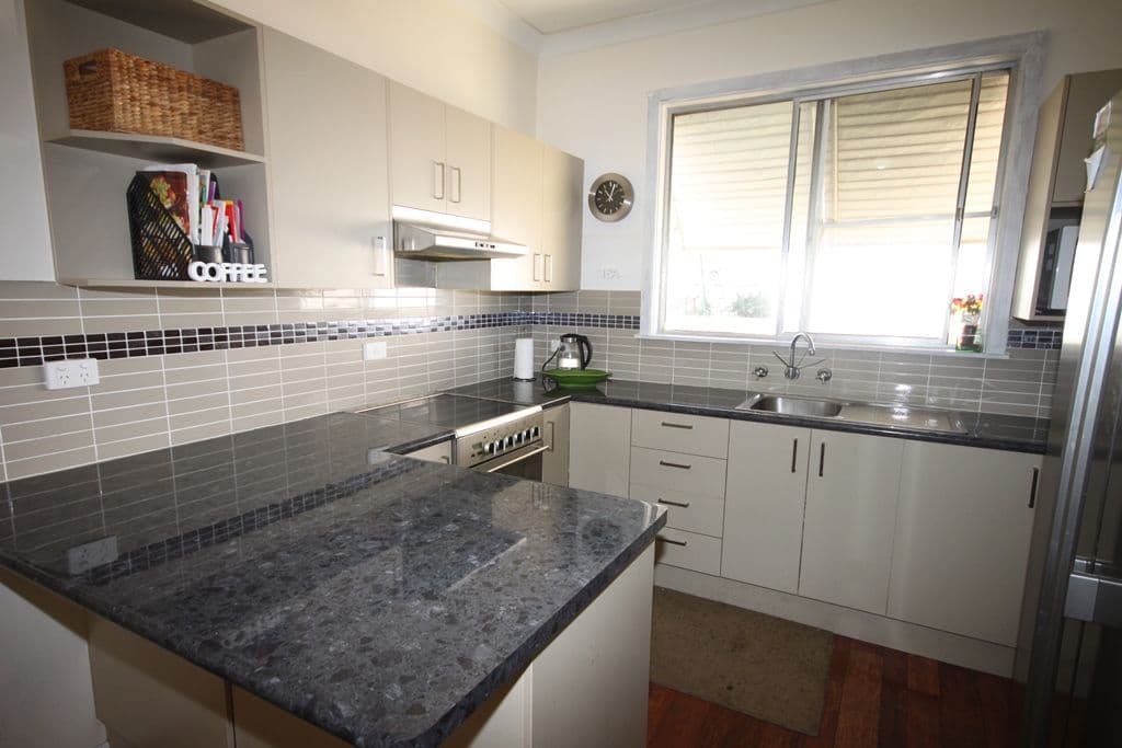 20 Holland Street, TAMWORTH NSW 2340, South Tamworth - Thumbnail 4