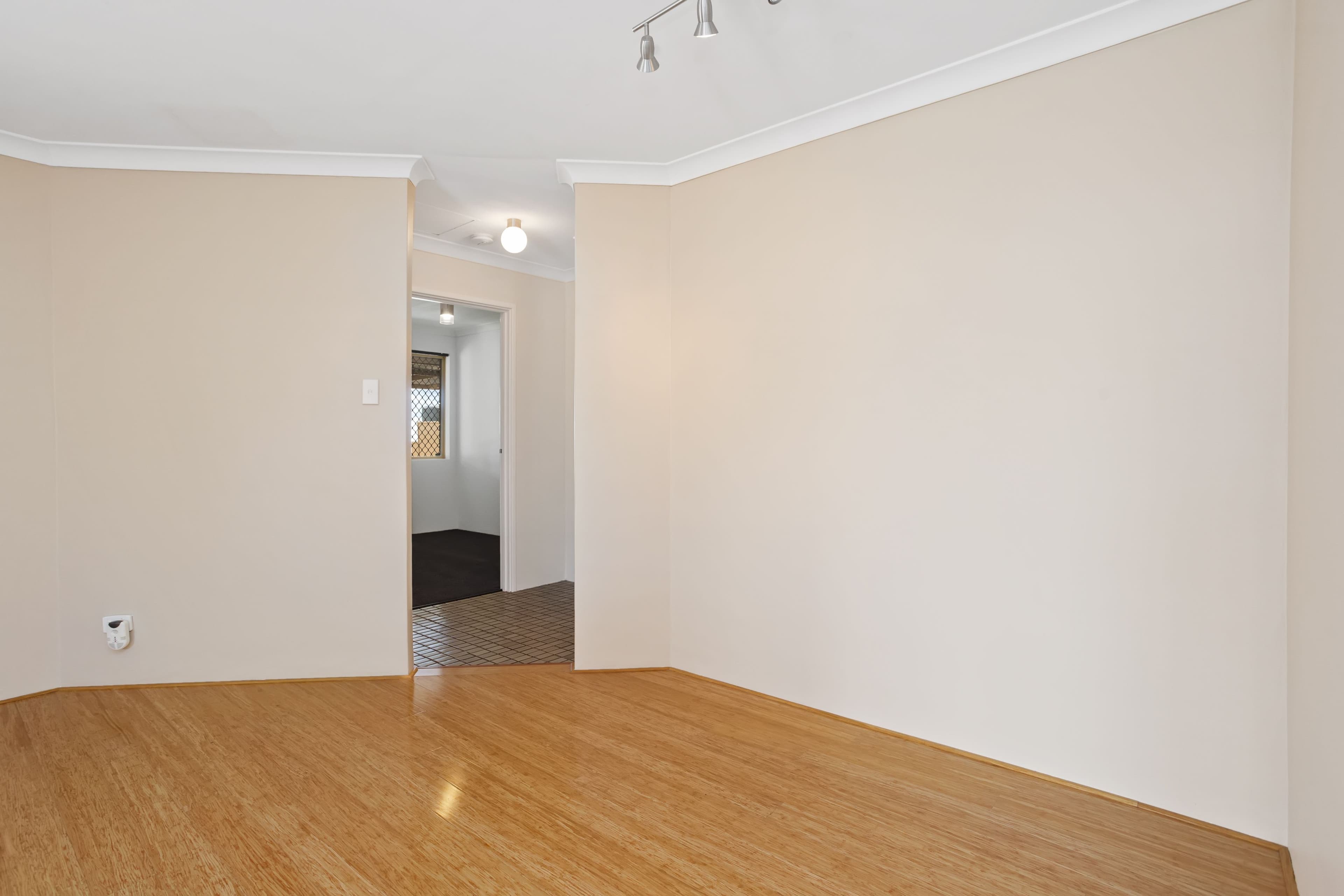 10 Farnesian Circle, Mirrabooka WA 6061, Mirrabooka - Thumbnail 6