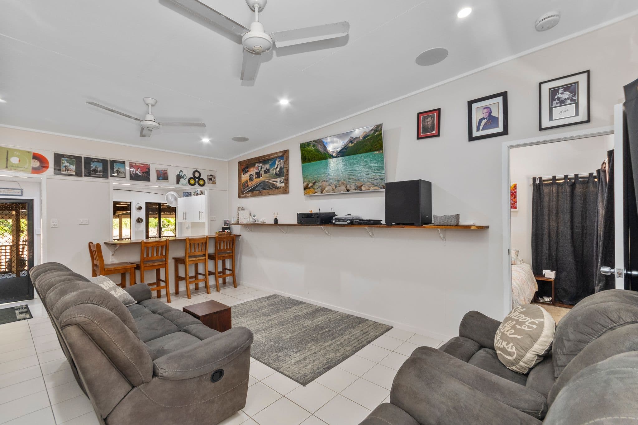 50 Batley Parade, Beach Holm QLD 4818, Beach Holm - Thumbnail 4